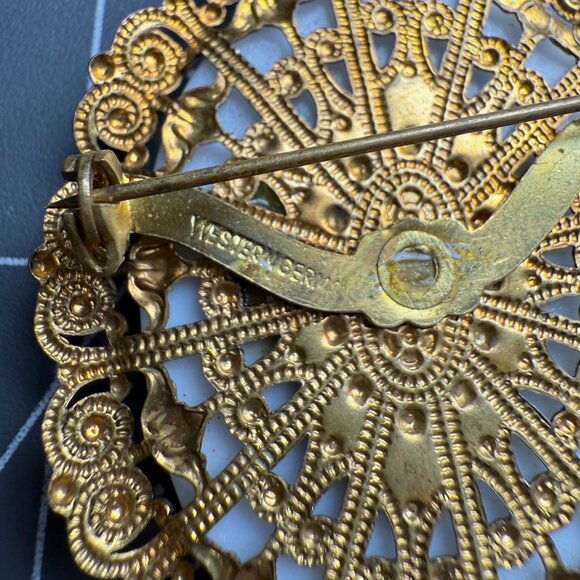 Vintage Schnauzer Dog Portrait Brooch Gold Filigree Oval Pin Western Germany - Picture 3 of 4